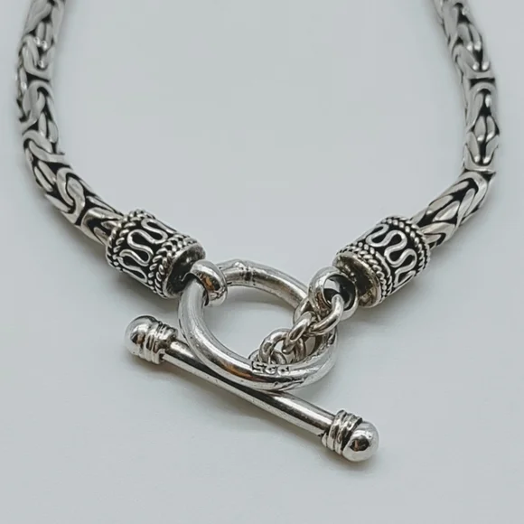 Vintage Sterling Silver Byzantine Chain Black Onyx Pendant Necklace